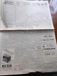 Cumhuriyet Gazetesi - 29 Aralık 1959 - İşverenlere Yüklenen Para Cezalarına Ve Fazla Mesailere Dair Tasarı - Üniversite Muhtariyetini Tahdite Matuf Bir Teklif - Cumhuriyetçi Köylü Millet Partisi'nin Hadi Hüsmana Cevabı - Belediyenin Sanat Mükafatı - Otomobiller İçin Bedelsiz İthalat Usulü Sona Eriyor -  Gazeteci Ahmet Emin Yalman Hakkında Yakalama Kararı Çıkarılmasına Gerek Görülmedi - Saidi Nursi Konya'ya Mı Taşınıyor - 33 Buçuk Milyon Liralık Gümüş Para Sırra Kadem Bastı - Aşk Eceli Yendi Çeviren Hamdi Varoğlu Yazı Dizisi - Samatya Ve Şehremini'nin  Birleştirilerek İlçe Haline Getirilmesi İsteniyor - Hekime Hakime Mahkemeye Dair Yazan Burhan Felek Köşe Yazısı - İtalyan Süper Kuklalar Tiyatrosu Geliyor - 1959 1960 Yunus Nadi Armağanı Dil Davamız - Görünmeyen Düşman Çeviren Hatice Vildan Yazı Dizisi - Koruyucu Melekler Çizgi Roman - Bay Oscar Karikatür - Profesör Nimbüs'ün Maceraları Çizgi Roman - Türkiye Boks Şampiyonası Yazan Ekrem Karpat - Futbol Federasyonu 5 Karar Verdi