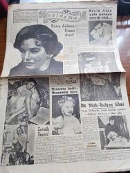 Cumhuriyet Pazar Gazetesi - 28 Şubat 1954 - Hadiselerden İlhamlar - Yaşadığımız Şehir Bir Denizkızı Heykeli Bulundu Yazan Kazım Kip - Karikatür - Haftanın Ansiklopedisi - Küçük Kral Karikatür - Haftanın Şakaları Yazan Burhan Felek - Eğlencelik Köşesi - Tarihten Fıkralar Derleyen Hakkı Ercan - Dünya Mizah Edebiyatından Kadınlar Adası Yazan Heltai Jenö - Dawn Addams Prenses Oluyor - Necla Ateş Aşkı Paraya Tercih Etti - June Haver Manastıra Kaçtı Manastırdan Kaçtı - İlk Türk İtalyan Filmi Safiye Sultan -  Çılgınlar Cehennemi Filminden Bir Sahne - Ev Kadın Moda Köşesi - Hikaye İstanbul'da Bir Parisli Yazan Cenap Ozankan - Bir Romancının Hayat Romanı - Yıldızlar Yanıp Tükeniyor Sonra Yeniden Doğuyorlar - Roman Çiftliğe Bir Yabancı Geldi Yazan Mika Waltari - Kurtlar Arasında Büyüyen Çocuğun Fazladan İki Kurt Dişi Var - Moda Olan Yeni Bir Spor Buz Banyosu - Atomla İşleyecek İlk Elektrik Fabrikası İngiltere'de Kuruluyor - Sara'ya Karşı İlaç Bulundu - İster İnan İster İnanma Çizen Ripley