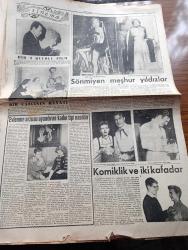 Cumhuriyet Pazar Gazetesi - 13 Aralık 1953 - Yedi Dakika Yazan Doğan Nadi - Karikatür - Yaşadığımız Şehir Yıl Sonu Yazan Kazım Kip - İnsan Ve Tabiat -  Yeni Zelandada Enerji Kaynağı Bulmak İçin Sarfedilen Gayretler - Haftanın Şakaları Yazan Burhan Felek - Anadolu Efsaneleri Psihe İle Eros Yazan Halikarnas Balıkçısı - Amerika'daki Üç Boyutlu Film Cam Örümcek - Sönmeyen Meşhur Yıldızlar Barbara Stanwyck Ve Joan Crawford Fotoğraf - Evlenme Arzusu Uyandıran Kadın Tipi Nasıldır - Beyaz Perdenin Kralı Clark Gable Fotoğraf - En Eski Yıldızlardan Gary Cooper Lauren Bacall İle Bir Filmde Fotoğraf - Ev Kadın Moda Köşesi - Haftanın Modeli - İkinci Dünya Harbinin Deniz Hava Savaşlarından Yazan Abidin Daver - Hikaye Kalp Yarası Yazan N. Severin - Boş Vaktinizi Hoş Geçirmek İçin - Kırkından Sonra Spora Devam Şarttır - Bu Harbin Olmuş Vakalarından İki Kişinin Canını Kurtaran Kedi - Bunları Biliyor Musunuz - Birleşik Amerika'da Çıkan Ve Tutunan İlk Gazete Pennsylvania - Paris'ten İstanbul'a