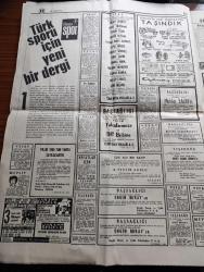 Hürriyet Gazetesi - 5 Mart 1974 - France Soir Gazetesine Telefon Eden Bir Komando Açıkladı Uçakta Bomba Vardı - Ermenonville Ormanına Düşen Türk Hava Yollarının DC 10 Tipi Ankara Yolcu Uçağı - Cesetler Patlayan Bomba Yüzünden Çırılçıplak Kaldı - Hava İş Sendikası Başkanı Kaptan Pilot Balcı Rotasına Oturan Uçakta Pilotaj Hatası Olmaz- Avrupa Basını Uçak Kazasında Sabotajda Fikir Birliğine Vardı - Sanatçıların Heyecanı Doktorlara İlham Oluyor - Damatsız Düğün İki Gün İki Gece Sürdü - Pepsi Reklamı - Alarko Holding Tam Sayfa İlan - Gönül Yazar Murat Soydan Ayten Alpman Ve Cilalı İbo Çakıl Gazinosunda - Neşe Karaböcek Bebek Belediyede - Ayhan Işık Müjdat Gezen Behiye Aksoy Ve Nil Burak Bebek Maksimde - Fenerbahçe'de Baskın Planı - Galatasaray Kampında - Fenerin Işıkları Mizah Nehar Tublek Yazdı - Bu Haftaki Spor Toto Tahmini - Tophane Tayfun Ve Tekel Grup Şampiyonu Oldu