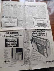Hürriyet Gazetesi - 5 Mart 1974 - France Soir Gazetesine Telefon Eden Bir Komando Açıkladı Uçakta Bomba Vardı - Ermenonville Ormanına Düşen Türk Hava Yollarının DC 10 Tipi Ankara Yolcu Uçağı - Cesetler Patlayan Bomba Yüzünden Çırılçıplak Kaldı - Hava İş Sendikası Başkanı Kaptan Pilot Balcı Rotasına Oturan Uçakta Pilotaj Hatası Olmaz- Avrupa Basını Uçak Kazasında Sabotajda Fikir Birliğine Vardı - Sanatçıların Heyecanı Doktorlara İlham Oluyor - Damatsız Düğün İki Gün İki Gece Sürdü - Pepsi Reklamı - Alarko Holding Tam Sayfa İlan - Gönül Yazar Murat Soydan Ayten Alpman Ve Cilalı İbo Çakıl Gazinosunda - Neşe Karaböcek Bebek Belediyede - Ayhan Işık Müjdat Gezen Behiye Aksoy Ve Nil Burak Bebek Maksimde - Fenerbahçe'de Baskın Planı - Galatasaray Kampında - Fenerin Işıkları Mizah Nehar Tublek Yazdı - Bu Haftaki Spor Toto Tahmini - Tophane Tayfun Ve Tekel Grup Şampiyonu Oldu