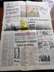 Hürriyet Gazetesi - 16 Mart 1974 - Amerika'dan Gelen Temsilcilere Yüz Vermedik - Temsilcilere Haşhaş Ekeceğimizi Bildirdik - Süleyman Demirel Hürriyet'in Sorularını Cevaplandırdı - Hükümetin Ne Yapacağı Belli Değil - Kürtler Musul Yolunu Kesti - Barzani Ne İstiyor - Motorlu Araçlarla İlgili Tebliğ Başbakan Bülent Ecevit'ten Habersiz Yayınlanmış - Üç Hürel Tv'de - Zayıflamanın Yolu Tekvando'dan Geçiyor - Haliç Köprüsünün Yolu Döşendi - Ziraat Bankası Reklamı - Çakıl Gazinosu Tam Sayfa İlanı - Gönül Yazar - Adnan Şenses - Bahar Erdeniz - Öztürk Serengil - Nükhet Duru - Kamuran Akkor - Çağdaş Striptiz Balesi - Bebek Maksim Gazinosu Programı - Behiye Aksoy - Ayhan Işık - Müjdat Gezen - Selma Guneri- Neşe Karaböcek - Vehbi Koç'a Alman Liyakat Nişanı Verildi Fotoğraf Fotoğraf - Fenerbahçe'nin Giresunspor'a Galibiyeti Normal - Fenerbahçe Başkanı Emin Cankurtaran B.Mehmet'i Takdir Ederim Dedi -  TV Galatasaray Fenerbahçe Maçını Naklen Vermek İçin Temaslara Başladı - Cemil Turan Fotoğraf