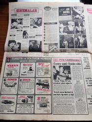 Günaydın Foto Haber 1 Gazetesi - 12 Ocak 1973 - Meçhul Caniler Zengin Dullara Ölüm Saçıyor - Nuriye Cabiri Fatma Erkuş Evlenbiya Görenay Ve Servet Gezer Boğazlanarak Öldürüldü - Fedakar Başkomiser Vasfi Selim Tek Tabanca İle Vurulmasına Rağmen Hırsızları Yakaladı - Sophia Loren'in İkinci Oğluyla İlk Fotoğrafı - Sinemalar Programı - Tarihte Bugün İngilizlerin Fiyaskosu - Jim Maykıl Hava Korsanları Foto Roman - Çin Falı - Bulmaca - TRT Tv'de Gördüklerimiz - Tiyatro Saati Fiyasko Oldu - Uzay Yolu TV'nin Yüzünü Ağarttı - Turistik Ve Yolculuk Rehberi - Türkiye Liglerinde Yenilmeyen 2 Takım Kaldı Malatya Ve Erzurum - Futbol Puan Cetvelleri - Giresunspor'lu Doğan Tepeçalı'nın Akrabasını Tabanca İle Öldürmesi Üzüntü Yarattı - Bayram Alışverişinizi Pay'dan Yapın İşte Fiyatlarımız - Yılın Genç Kız Ve Erkek Tipi Seçildi Senar Seven Ve Cem Onur Birinci Oldu - Jüri Üyesi Çolpan İlhan Zeynep Değirmencioğlu - Onassis'in Kızı Çorap Değiştirir Gibi Sevgili Değiştiriyor