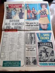 Günaydın Foto Haber 1 Gazetesi - 12 Ocak 1973 - Meçhul Caniler Zengin Dullara Ölüm Saçıyor - Nuriye Cabiri Fatma Erkuş Evlenbiya Görenay Ve Servet Gezer Boğazlanarak Öldürüldü - Fedakar Başkomiser Vasfi Selim Tek Tabanca İle Vurulmasına Rağmen Hırsızları Yakaladı - Sophia Loren'in İkinci Oğluyla İlk Fotoğrafı - Sinemalar Programı - Tarihte Bugün İngilizlerin Fiyaskosu - Jim Maykıl Hava Korsanları Foto Roman - Çin Falı - Bulmaca - TRT Tv'de Gördüklerimiz - Tiyatro Saati Fiyasko Oldu - Uzay Yolu TV'nin Yüzünü Ağarttı - Turistik Ve Yolculuk Rehberi - Türkiye Liglerinde Yenilmeyen 2 Takım Kaldı Malatya Ve Erzurum - Futbol Puan Cetvelleri - Giresunspor'lu Doğan Tepeçalı'nın Akrabasını Tabanca İle Öldürmesi Üzüntü Yarattı - Bayram Alışverişinizi Pay'dan Yapın İşte Fiyatlarımız - Yılın Genç Kız Ve Erkek Tipi Seçildi Senar Seven Ve Cem Onur Birinci Oldu - Jüri Üyesi Çolpan İlhan Zeynep Değirmencioğlu - Onassis'in Kızı Çorap Değiştirir Gibi Sevgili Değiştiriyor