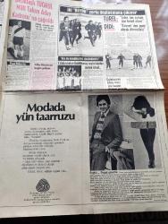 Günaydın Foto Haber 1 Gazetesi - 10 Kasım 1973 - Ölümünün 35. Yılında Atatürk'ü Anıyoruz - Atatürk Salıncakta Fotoğraf - Atatürk 1930 Yılında Elini Öpen Çocuğa Bir Lira Verdi Fotoğraf - Atatürk Halka Oyunu Oynuyor Fotoğraf - Atatürk Çoban Mustafa'yı Himayesine Aldı Fotoğraf - Kendini Vapurdan Atan Songül Yükselenin Cesedini Helikopterle Aradılar - Sultanahmet'te  Çantasında Morfinle Yakalanan Avustralyalı Marian Pilemins  Ve Maria Leither'in 36 Yıl Hapisleri İstendi - Jim Maykıl Kırmızı Lekeler Foto Roman - Çin Falı - TRT Okuyucuların Tv'de Gördükleri - Gırgır Haftalık En Neşeli Mizah Dergisi - Aksaray Geçidinde Yürüyen Merdivenler Dün Çalışmaya Başladı - Fatih'in Fedaisi Kara Murat Yazan Rahmi Muratoğlu Çizen Abdullah Turhan - Con Amet Karikatür - Gazinolar Tavernalar Kulüpler Salonlar Programı - Beşiktaşlı Tuğrul Milli Takım Aday Kadrosuna Çağrıldı - Beşiktaş Teknik Direktörü Metin Türel Lider Her Zaman İçin Hedef Alınır - Galatasaray Altay Maçı İçin Bugün Kampa Gidiyor