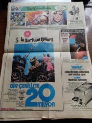 Günaydın Foto Haber 1 Gazetesi - 10 Kasım 1973 - Ölümünün 35. Yılında Atatürk'ü Anıyoruz - Atatürk Salıncakta Fotoğraf - Atatürk 1930 Yılında Elini Öpen Çocuğa Bir Lira Verdi Fotoğraf - Atatürk Halka Oyunu Oynuyor Fotoğraf - Atatürk Çoban Mustafa'yı Himayesine Aldı Fotoğraf - Kendini Vapurdan Atan Songül Yükselenin Cesedini Helikopterle Aradılar - Sultanahmet'te  Çantasında Morfinle Yakalanan Avustralyalı Marian Pilemins  Ve Maria Leither'in 36 Yıl Hapisleri İstendi - Jim Maykıl Kırmızı Lekeler Foto Roman - Çin Falı - TRT Okuyucuların Tv'de Gördükleri - Gırgır Haftalık En Neşeli Mizah Dergisi - Aksaray Geçidinde Yürüyen Merdivenler Dün Çalışmaya Başladı - Fatih'in Fedaisi Kara Murat Yazan Rahmi Muratoğlu Çizen Abdullah Turhan - Con Amet Karikatür - Gazinolar Tavernalar Kulüpler Salonlar Programı - Beşiktaşlı Tuğrul Milli Takım Aday Kadrosuna Çağrıldı - Beşiktaş Teknik Direktörü Metin Türel Lider Her Zaman İçin Hedef Alınır - Galatasaray Altay Maçı İçin Bugün Kampa Gidiyor