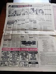 Günaydın Gazetesi - 1 Kasım 1973 - Boğaz Köprüsünden 12 Saatte 18 Bin 556 Araç Geçti - Köprüden İlk Geçen Belediye Otobüsü Olan Bostancı Beşiktaş Otobüsü - Köprüden Zevk İçin Motosiklet İle 4  Defa Geçen Kadıköylü Kamil Güvenç - Boğazdan İlk Geçen Aracı Süslediler - Kavga Çıkaran Tarık Akan Ankara'da Bir Gazinoyu Altüst Etti - Günaydın'ın Talihlileri Doyasıya Eğlendiler - Nuri Sesigüzel En Güzel Halk Türkülerini Okudu - Filiz Akın da Günaydın'ın Balosundaydı - Hülya Koçyiğit Trabzonlu Ayşegül'ü Seviyor - Jim Maykıl Kırmızı Lekeler Foto Roman - Patlayan Su Borusundan Akan Sular Dolmabahçe'yi Göl Haline Getirdi - Aksaray Geçidinde Yapılan 146 Dükkan Törenle Açıldı - İlk Alışverişi Başkan Fahri Atabey Bir Şişe Viski Alarak Yaptı - Fatih'in Fedaisi Kara Murat Yazan Rahmi Muratoğlu Çizen Abdullah Turhan - Sahte Tebessüm Foto Roman - Suzan Kırık Kalpli Kız Çizgi Roman - Puma Küçük Tarzan Çizgi Roman - Cin Ali Ve Zıp Zıp Amca Karikatür - Bayern Münih Jarzinho'yu Transfer Edecek