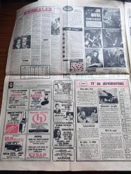 Günaydın Foto Haber 1 Gazetesi - 13 Aralık 1973 - Osman Kibar Karaoğlan Bülent Ecevit Başbakanlığa Değil Ama Belediye Başkanlığı Makamına Oturdu Dedi - Coşkun Sapmaz'ın Mahkemeye Verdiği Dilekçe Eşim Ajda Pekkan'dan Neden Boşanmak İstiyorum- Tuborg Hacılar İçin Alkolsüz Bira Yaptı - Hacettepe Üniversitesinde Yapılan Bir Ankete Göre Türk Erkekleri En Çok Kadınların Göğüslerine Ve Bacaklarına Bakıyor - Jim Maykıl Kırmızı Lekeler Foto Roman - TRT Tv'de Gördüklerimiz - Fatih'in Fedaisi Kara Murat Yazan Rahmi Muratoğlu Çizen Abdullah Turhan - Elektrik Tasarrufu İçin Türkiye Geceleri Karanlığa Gömülecek - Kalbimdeki Cehennem Foto Roman - Büyük Ralli 5 Kıtada Otomobil Yarışı Çizgi Roman - Pola Bana Söz Ver Çizgi Roman - Uzay Yolu Hayalet Gezegen Çizgi Roman - Fenerbahçe Türkiye Kupasında İkinci Turda - Osman Arpacıoğlu Ve Cemil Turan Pozisyonları Hovardaca Harcadı - Singapurda Yaşayan 2 Türk Taci Tınmaz Ve Avram Toranto Milyoner Oldu - Nathalie Wood İle Robert Wagner'in Çocuk Sahibi Olmaları