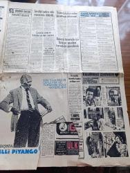Günaydın Foto Haber 1 Gazetesi - 13 Aralık 1973 - Osman Kibar Karaoğlan Bülent Ecevit Başbakanlığa Değil Ama Belediye Başkanlığı Makamına Oturdu Dedi - Coşkun Sapmaz'ın Mahkemeye Verdiği Dilekçe Eşim Ajda Pekkan'dan Neden Boşanmak İstiyorum- Tuborg Hacılar İçin Alkolsüz Bira Yaptı - Hacettepe Üniversitesinde Yapılan Bir Ankete Göre Türk Erkekleri En Çok Kadınların Göğüslerine Ve Bacaklarına Bakıyor - Jim Maykıl Kırmızı Lekeler Foto Roman - TRT Tv'de Gördüklerimiz - Fatih'in Fedaisi Kara Murat Yazan Rahmi Muratoğlu Çizen Abdullah Turhan - Elektrik Tasarrufu İçin Türkiye Geceleri Karanlığa Gömülecek - Kalbimdeki Cehennem Foto Roman - Büyük Ralli 5 Kıtada Otomobil Yarışı Çizgi Roman - Pola Bana Söz Ver Çizgi Roman - Uzay Yolu Hayalet Gezegen Çizgi Roman - Fenerbahçe Türkiye Kupasında İkinci Turda - Osman Arpacıoğlu Ve Cemil Turan Pozisyonları Hovardaca Harcadı - Singapurda Yaşayan 2 Türk Taci Tınmaz Ve Avram Toranto Milyoner Oldu - Nathalie Wood İle Robert Wagner'in Çocuk Sahibi Olmaları