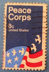 Amerika Birleşik Devletleri Pulu - Unıted States Stamp - Postadan Geçmiş Pul Filateli - DAMGALI - BAYRAK VE GÜVERCİN RESİMLİ BARIŞ GÜCÜ TEMALI PUL , 8 PARA - YABANCI PULLAR-NOSTALJİK DOĞUM GÜNÜ HEDİYESİ