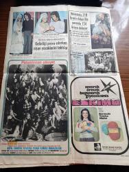 Günaydın Foto Haber 1 Gazetesi - 24 Şubat 1974 - Türk Şarkıcı Ayla Akıncı İsveç Cezaevinde Bir Yıl Hapis Yattı - 12 Yaşındayken Ruhuna Şeytan Giren Kız Çocuğu Regan'ın Hayatını Anlatan Film Olay Yarattı - Konyalı Lokantasının Tarifesi Dedenizin 40 Yıl Önce Yediği Fiyatla - 40 Yıl Önceki Fiyatla Yemek Verilince Konyalı Lokantası Dün Hücuma Uğradı Fotoğraf - İstanbul Beyoğlu Kadıköy Sinema Programı - Jim Maykıl Cehennemden Dönen Kız Foto Roman - Bulmaca - Çin Falı - Seiko Saat - TRT Tv'de Gördüklerimiz - İkinci Kez Gösterilen Uzay Yolu - Beşiktaş Ağır Ağır Gidiyor - Adana Demirspor'u 1 0 Yenen Siyah Beyazlıların Golünü Miliç Attı - Fenerbahçe Kongresi Bugün - Emin Cankurtaran Görev Zamanım Geldi Dedi - Babalık Filmi Başrolde Cüneyt Arkın Aytaç Arman - Fenerbahçe Antrenörü Didi'nin Kızı Rebeka Düğün Hazırlıklarına Başladı - Dükkanda 218 Liraya Dolan File Pazarda 154 Liraya Doluyor