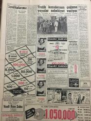YENİ SABAH GAZETESİ 5 EKİM 1960 YIL :23 SAYI :7747--Duruşmalar gelecek hafta bugün başlıyor --S.Sarper ,Kurşçef ile görüştüm dedi --Ticaret Bakano Zirai Vergi Alınacaktır Dedi --DP nin feshine dair gerekçe açıklandı --Eroin kaçakçısı bir büyükelçi yakalandı ---Sağlık Bakanı Bölge Bölge İlerleyeceğiz Dedi --Dün yurtta beş cinayet işlendi --Kennedy Umumi bir fedakarlık lazım diyor --İstanbul Rehberi ---Trafik kazalarının çoğuna yayalar sebebiyet veriyor ---Doğu ve Barı Almanya arasında garip hadiseler --Ankaea da husui maç :Fenerbahçe -Galatasaray --Spor Sitesi Kuruluyor --A Milliler noksan kadro ile çalıştı ---Beşiktaş da istifalar var ---Spor -Toto tasnif memuresi bayıldı --Örfi İdare 1 Mart a kadar uzatıldı --