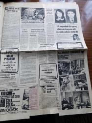 Günaydın Foto Haber 1 Gazetesi - 6 Şubat 1974 - Dışişleri Bakanı Turan Güneş Ney Taksimi Yaptı - Bakırköy Akıl Hastanesi'nden Kaçan Asiye'ye İki Gün İki Gece Bir Eve Kapatıp Tecavüz Ettiler - Tarihte Bugün Babıali'nin 9. Yarışı - Jim Maykıl Cehennemden Dönen Kız Foto Roman -   Beyoğlu Kadıköy Sinema Programı - Günün Olayında Konuşan Bülent Ecevit - Bugünkü TV Programı - Balıkçılar Şimdi De Trol Ağı İle Mersin Balığının Kökünü Kazıyor - Şarkıcı Fatoş Hacıbekir Grevcilerine Akide Şekeri Dağıtarak Moral Verdi - Pendik Palmiye Gazinosu - Lido Her Akşam İftiharla Sunar Bülent Oral Ve Saz Arkadaşları - Fatih'in Fedaisi Kara Murat Yazan Rahmi Muratoğlu Çizen Abdullah Turhan - İsmet İnönü İçin Okutulan Mevlide Ailenin Çok Yakınları Çağrıldı - 1974 Dünya Kupası Tehlikede - İsrail Ajanları Tehdit Savuruyor Münih Olimpiyatlarının Acısını Çıkaracağız - İşte Topun Ağzındaki Müslümanlar Takımı Zaire - Komançi Çizgi Roman - Petrol Körfezinin İncileri Röportaj Erdoğan Arıpınar - Metin Türel