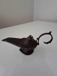 Alaaddinin sihirli lambası,pirinçten yapılmış ağır gösterişli bir ürün