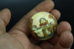 BÖYLESİ HİÇBİR YERDE YOK TAM ANTİKA 2 ADET RESİMLİ MASA ÇEKMECE KULPU DETAYLAR RESIMLERDE (DELİKLİ RAF LOVE KUTU