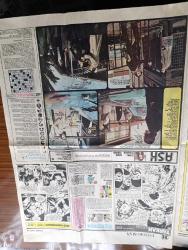 Hürriyet Çarşamba Gazetesi - 27 Mart 1974 - Seç Seç Al - Mahmutpaşa'da Tezgahta Satılan Ayakkabılar Kapış Kapış Alınıyor - 400 Liralık Ayakkabılar 125 Liraya - Sümerbank Bile Pahalı - Konak Artığı Eşyalar Rağbette Bit Pazarına Akın Var - Kuledibindeki Bitpazarı Sabahtan Akşama Kadar Müşterilerle Dolup Taşıyor Fotoğraf - Serbest Kürsü Yöneten Tahsin Öztin - Yıldırım Servis - Hayat Arkadaşı Köşesi - Bizimkiler Çizgi Roman - Fatoş Çizgi Roman - Güngörmüşler Çizgi Roman - Dedektif Nik'in Maceraları Çizgi Roman - Türk Kelebeği Anlatan Mehmet Ali Kayan Yazan Hasan İzzettin Dinamo Yazı Dizisi - Floris Yazan Jacqueline Monsigny Yazı Dizisi - Tarkan Kurt Kanı Yazan Ve Çizen Sezgin Burak - Aşk Foto Roman Başrolde Semra Özdamar Ve Cemil Yağmur Ve Süleyman Turan Kenan Pars ve Muazzez Kurdoğlu - Dünü Yaşayamazsın Yazan Çizen Faruk Geç - Aktör Jean Gabin İnzivaya Çekiliyor Fotoğraf - Sefiller'in Dev Oyuncusu - Kadınların En Gözde Kumaşı Fitilli Kadife Moda Oldu - Baharın Ceketleri Fotoğraf -