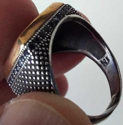 OSMANLI SON DÖNEMİ SARI AKSAMLAR ALTIN KAPLAMA SİYAH MİNELİ OSMANLI TUĞRALI ORİJİNAL MUHTEŞEM SANATSAL GÜMÜŞ YÜZÜK 1AA2UU1 ÇOK NADİR