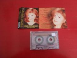 NEŞE KARABÖCEK ALTIN ŞARKILAR  KASET