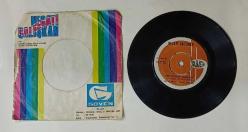 NECATİ ÇALIŞKAN * YAŞAMAKTA BİR TAD VAR * BEN AĞACIN DALLARI * 45LİK PLAK