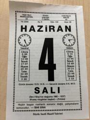 4 HAZİRAN 2002 - TAKVİM YAPRAĞI - DOĞUM GÜNÜ HEDİYESİ - BÜYÜK SAATLİ MAARİF TAKVİMİ -  İBNİ SİNA - EDİP CANSEVER - HAZİRAN AYINDA ; MEYVELER - BAHÇIVANLIK - SEBZELER - BALIKLAR - ÇİÇEKLER