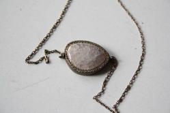 GÜMÜŞ 925 AYAR  BİLEKLİK    %100 ORJİNAL GÜMÜŞ  DETAYLAR RESIMLERDE (DELİKLİ RAF YUVARLAK KUTU