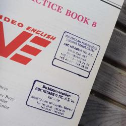 Video English Ingilizce Ögrenme Seti 8 kitap,8 betamax kaset ve 2 adet El Kitabı