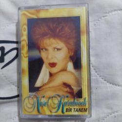 NEŞE KARABÖCEK BİR TANEM kaset