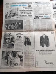 Günaydın Gazetesi - 8 Aralık 1977 - Türkiye'nin En Eski Sanayicilerinden Nurullah Narin'in Cenazesine Vehbi Koç Geldi Fotoğraf - Kampanyayı En Geç Açan Lider Süleyman Demirel Oldu - Nurullah Narin'in Cenazesinde İşadamlarını Silahlı Polisler Korudu - Bakırköy'e Bağlı Yenibosna Mahallesi'nde Halkın Açtığı Fırın Üç Ayda Bir Milyon Lira Kar Sağladı - Hafiyesi Mahmut Karikatür - Trafik Sıkışıklığını Önlemek İçin Küçükçekmece Köprüsünün Yanına Bir Köprü Daha Yapılıyor - Eurovision Yarışmasının Finalistleri Belli Oldu - Nükhet Duru'nun Söylediği 4 Şarkının 2 si Finale Kaldı Fotoğraf - Serpil Barlas Finalde - Melike Demirağ - Kuzeyin Refah Ülkesi Danimarka'da Türkler Röportaj Gündüz Serdengeçti Yazı Dizisi - Güzin Abla Köşesi - Teklif Ediyoruz Eurovision Şarkısını Halk Seçsin - Orkestra Şefi Timur Selçuk'la Fotoğraf - Genç Şantöz Jale Sözen Pilotlara Konser Verdi Fotoğraf - Konya'da Et Balık Kurumu Mağazaları Önünde Uzun Kuyruklar- TV Yıldızlarını Seçiyoruz - Halit Kıvanç - Bedia Akartürk