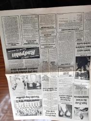 Günaydın Gazetesi - 8 Aralık 1977 - Türkiye'nin En Eski Sanayicilerinden Nurullah Narin'in Cenazesine Vehbi Koç Geldi Fotoğraf - Kampanyayı En Geç Açan Lider Süleyman Demirel Oldu - Nurullah Narin'in Cenazesinde İşadamlarını Silahlı Polisler Korudu - Bakırköy'e Bağlı Yenibosna Mahallesi'nde Halkın Açtığı Fırın Üç Ayda Bir Milyon Lira Kar Sağladı - Hafiyesi Mahmut Karikatür - Trafik Sıkışıklığını Önlemek İçin Küçükçekmece Köprüsünün Yanına Bir Köprü Daha Yapılıyor - Eurovision Yarışmasının Finalistleri Belli Oldu - Nükhet Duru'nun Söylediği 4 Şarkının 2 si Finale Kaldı Fotoğraf - Serpil Barlas Finalde - Melike Demirağ - Kuzeyin Refah Ülkesi Danimarka'da Türkler Röportaj Gündüz Serdengeçti Yazı Dizisi - Güzin Abla Köşesi - Teklif Ediyoruz Eurovision Şarkısını Halk Seçsin - Orkestra Şefi Timur Selçuk'la Fotoğraf - Genç Şantöz Jale Sözen Pilotlara Konser Verdi Fotoğraf - Konya'da Et Balık Kurumu Mağazaları Önünde Uzun Kuyruklar- TV Yıldızlarını Seçiyoruz - Halit Kıvanç - Bedia Akartürk