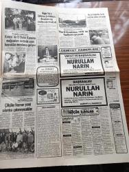 Günaydın Gazetesi - 8 Aralık 1977 - Türkiye'nin En Eski Sanayicilerinden Nurullah Narin'in Cenazesine Vehbi Koç Geldi Fotoğraf - Kampanyayı En Geç Açan Lider Süleyman Demirel Oldu - Nurullah Narin'in Cenazesinde İşadamlarını Silahlı Polisler Korudu - Bakırköy'e Bağlı Yenibosna Mahallesi'nde Halkın Açtığı Fırın Üç Ayda Bir Milyon Lira Kar Sağladı - Hafiyesi Mahmut Karikatür - Trafik Sıkışıklığını Önlemek İçin Küçükçekmece Köprüsünün Yanına Bir Köprü Daha Yapılıyor - Eurovision Yarışmasının Finalistleri Belli Oldu - Nükhet Duru'nun Söylediği 4 Şarkının 2 si Finale Kaldı Fotoğraf - Serpil Barlas Finalde - Melike Demirağ - Kuzeyin Refah Ülkesi Danimarka'da Türkler Röportaj Gündüz Serdengeçti Yazı Dizisi - Güzin Abla Köşesi - Teklif Ediyoruz Eurovision Şarkısını Halk Seçsin - Orkestra Şefi Timur Selçuk'la Fotoğraf - Genç Şantöz Jale Sözen Pilotlara Konser Verdi Fotoğraf - Konya'da Et Balık Kurumu Mağazaları Önünde Uzun Kuyruklar- TV Yıldızlarını Seçiyoruz - Halit Kıvanç - Bedia Akartürk
