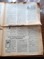 Hürriyet Vergi Gazetesi - 1970 - Oto'dan Toto'ya Kadar Yeni Vergiler Konuldu - Taşıt Alım Vergisi - İşletme Vergisi - Spor Toto Vergisi - Emlak Alım Vergisinde Değişiklik - Verginin Tarhı Beyan Esası - Gayrimenkul Vergisi - Gayrimenkul Kıymet Artışı Vergisinin Uygulama Şekli Hakkında Maliye Bakanlığının Açıklaması - Gider Vergileri Kanununda Yapılan Değişiklikler - Seramik Eşya Vergisi - Bina İnşaat Vergisinin Uygulama Şekli Hakkında Maliye Bakanlığının Açıklaması - Belediye Ve Tapu Memurlarının Sorumluluğu - Alkollü Ve Alkolsüz İçkiler Vergisi - Kuru Mülkiyetin Devrinin Vergi Mevzuuna Alınması - Matrahın Tayini Verginin Tarhı Ve Nispet - Damga Vergisi - Veraset Ve İntikal Vergisi - Trafik Harçları -  Muaflık Ve İstisnalar - Harçlar Kanunundaki Değişiklikle İlgili Olarak Maliye Bakanlığının Açıklaması - Bina Ve Arazi - Pasaportla İlgili Hususlar
