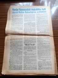 Hürriyet Vergi Gazetesi - 1970 - Oto'dan Toto'ya Kadar Yeni Vergiler Konuldu - Taşıt Alım Vergisi - İşletme Vergisi - Spor Toto Vergisi - Emlak Alım Vergisinde Değişiklik - Verginin Tarhı Beyan Esası - Gayrimenkul Vergisi - Gayrimenkul Kıymet Artışı Vergisinin Uygulama Şekli Hakkında Maliye Bakanlığının Açıklaması - Gider Vergileri Kanununda Yapılan Değişiklikler - Seramik Eşya Vergisi - Bina İnşaat Vergisinin Uygulama Şekli Hakkında Maliye Bakanlığının Açıklaması - Belediye Ve Tapu Memurlarının Sorumluluğu - Alkollü Ve Alkolsüz İçkiler Vergisi - Kuru Mülkiyetin Devrinin Vergi Mevzuuna Alınması - Matrahın Tayini Verginin Tarhı Ve Nispet - Damga Vergisi - Veraset Ve İntikal Vergisi - Trafik Harçları -  Muaflık Ve İstisnalar - Harçlar Kanunundaki Değişiklikle İlgili Olarak Maliye Bakanlığının Açıklaması - Bina Ve Arazi - Pasaportla İlgili Hususlar