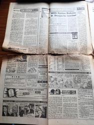 Halk'a Ve Olaylara Tercüman Gazetesi - 25 Aralık 1965 - Kağıthane Cam Fabrikasında Facia İnfilak 12 Ölü 7 de Yaralı Var - 2400 Din Adamı'nın İntibakı Sağlanacak - Yunanlılar 12 Adalara Askerî Yığınak Yapıyor - Hakim Halimem Türküsünü Adliyede Çaldı - Hâkim Bilirkişi Gönül Yazar Plağı Mahkemede Birkaç Defa Dinlediler - Yol Dergisi Yazan Ahmet Kabaklı - Bulutlar Dağılınca Yazan Muazzez Tahsin Berkant Yazı Dizisi - Suriye'nin Yeni Başbakanı Salah Bitar - Katerina'nın Gözyaşları Yazan Murat Sertoğlu Yazı Dizisi - Kazıklı Voyvoda Yazan Yakup Özdemir - Sır Veren Ölür Yazan Hayri Muhittin Dalkılıç Yazı Dizisi - Silah Kanunu Çizen Bishop - Sihirbaz Mandrake Çizen Falk Davise- Ayların Sultanı Ramazan Derleyen Murat Sertoğlu - Gülriz Sururi Ve Engin Cezzar Yaşar Kemal'in Tenekesi için Kapalı Gişe Oynuyorlar - Madame Butterfly İstanbul Operasında - Beşiktaş İzmirspor Maçı - Fenerbahçe PTT Maçını Romen Hakem İdare Edecek - Brezilya'nın Siyah İncisi Pele Evleniyor - At Yarışları Tahminleri - Beykoz