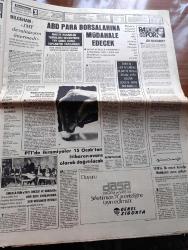Halk'a Ve Olaylara Tercüman Gazetesi - 6 Ocak 1978 - Cumhurbaşkanı Fahri Korutürk Bülent Ecevit'in Listesini Onayladı - Hükümet Kuruldu - Faruk Sükan - Tuncay Mataracı - Ziya Müezzinoğlu - Deniz Baykal - Ahmet Taner Kışlalı - Herkese Bir Bakanlık Yazan Nazlı Ilıcak Köşe Yazısı - Yamalı Bohça Yazan Ahmet Kabaklı Köşe Yazısı - ABD Para Borsalarına Müdahale Edecek - Ecevit Hükümetinde 10 Bağımsız 2 Cumhuriyetçi Güven Partili 1 DP'li ve 22 CHP'li Bakan Var - Şahinbey Ve Karayılan Foto Roman - Enver Sedat Filistinlilerden Kral Hüseyin'i Lider Olarak Tanımalarını İstedi - Bir Hükümet Böyle Düştü Yazan Mehmet Muhsinoğlu Yazı Dizisi - Karl Marx Bir Burjuvaydı Yazan Françoise P. Levy Yazı Dizisi - Malkoçoğlu Yazan Ve Çizen Ayhan Başoğlu - Türkiye Liglerinde Deplasman Kurbanı Bir Takım Daha Var Erzurumspor - Trabzonspor Kampa Girdi - Süha Akçay Harp Değil Maç Yapacağız Dedi - Fenerbahçe Noksan Trabzonspor Ağır Basıyor - Mehmet Çakal Ve Kadir Yüceler Boks Maçı - Eczacıbaşı Voleybol Takımı