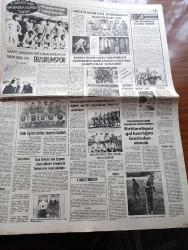 Halk'a Ve Olaylara Tercüman Gazetesi - 6 Ocak 1978 - Cumhurbaşkanı Fahri Korutürk Bülent Ecevit'in Listesini Onayladı - Hükümet Kuruldu - Faruk Sükan - Tuncay Mataracı - Ziya Müezzinoğlu - Deniz Baykal - Ahmet Taner Kışlalı - Herkese Bir Bakanlık Yazan Nazlı Ilıcak Köşe Yazısı - Yamalı Bohça Yazan Ahmet Kabaklı Köşe Yazısı - ABD Para Borsalarına Müdahale Edecek - Ecevit Hükümetinde 10 Bağımsız 2 Cumhuriyetçi Güven Partili 1 DP'li ve 22 CHP'li Bakan Var - Şahinbey Ve Karayılan Foto Roman - Enver Sedat Filistinlilerden Kral Hüseyin'i Lider Olarak Tanımalarını İstedi - Bir Hükümet Böyle Düştü Yazan Mehmet Muhsinoğlu Yazı Dizisi - Karl Marx Bir Burjuvaydı Yazan Françoise P. Levy Yazı Dizisi - Malkoçoğlu Yazan Ve Çizen Ayhan Başoğlu - Türkiye Liglerinde Deplasman Kurbanı Bir Takım Daha Var Erzurumspor - Trabzonspor Kampa Girdi - Süha Akçay Harp Değil Maç Yapacağız Dedi - Fenerbahçe Noksan Trabzonspor Ağır Basıyor - Mehmet Çakal Ve Kadir Yüceler Boks Maçı - Eczacıbaşı Voleybol Takımı