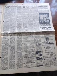 Hürriyet Gazetesi - 6 Eylül 1961 - Liderler Zirvede Buluştular - Cemal Gürsel Yuvarlak Masada Hislerimizi Ve İhtiraslarımızı Kontrol Etmesini Bilmeliyiz Dedi - Cumhuriyetçi Köylü Millet Partisi'nden Ahmet Oğuz - Adalet Partisi Lideri Ragıp Gümüşpala - Yeni Türkiye Partisi Lideri Ekrem Alican - Memleketçi Serbest Parti Lideri Enver Adakan - CHP Lideri İsmet İnönü - Beş Lider Yuvarlak Masada Konuştu - Zirve'ye Atatürk Ruhu Hakimdi - Parti Başkanları Millet Huzurunda Söz Verdiler - Çankaya'da İmzalanan Müşterek Beyanname Bir Taahhüt Vesikası - Ahmet Tahtakılıç'a 147'lerin Cevabı - Dedektif Nik'in Maceraları Çizgi Roman - Kennedy İle Kruşçef'i Buluşturma Gayreti - Sevilen Unutmaz Aşk Ve Macera Romanı Çizen Faruk Geç - Anita Ekberg Günün En Sevilen Yıldızı Oldu - Metin Oktay Hakkında İtalyanca Yazı - Türk Futbol Alemi Metin Oktay'ın Hasreti İle Yanıyor - Beşiktaş Ankara'ya Gidiyor - Fenerbahçe'liler Dünkü Antremanda - Fatoş Çizgi Roman - Gökler Hakimi Gordon Çizgi Roman - Güngörmüşler