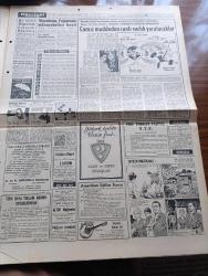 Hürriyet Gazetesi - 7 Eylül 1961 - Sovyet Rusya ve Bütün Peykleri İçin Ticari Abluka - Anlaşma Olursa NATO Memleketlerine Doğu Bloğu İle Alışverişin Kesecekler - Osman Bölükbaşı Yorgunmuş - Arzu Eden Yedeksubay Öğretmen Asil Olarak Çalışacak - Amerikalı Komutanlar Cemal Gürsel'i Ziyaret Etti Fotoğraf - Emekli Subayların Derneği Kapatıldı - Türk Basın Andlaşması Dün Ankara'da İmzalandı - Hürriyeti Seçen Bulgar Gençleri - Yol Orada Bitmişti Aşk Romanı Yazan A.S. Turnboll Yazı Dizisi - Dedektif Nik'in Maceraları Çizgi Roman - Hilton'un İlave İnşaatı 2,5 Sene Sonra Bitecek - Cansız Maddeden Canlı Varlık Yaratacaklar - Sevilen Unutmaz Aşk Ve Macera Romanı Çizen Faruk Geç - Paris'te Helene April İsmindeki Küçük Bir Yıldız Gazinoda Banyo Yaparak Meşhur Oldu Fotoğraf - Vefa Gitti Fenerbahçe Ve Galatasaray Bugün Çalışıyor - Fatoş Çizgi Roman - Rusya'da Futbolcuların Galibiyet Sonunda İçki İçmeleri Yasak Edildi - Voleybolcu Şevket Güventürk Ceza Heyetine Verildi - 15 17 Eylül Balkan Şampiyonası
