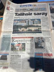SABAH İSTANBUL GAZETESİ SABAH MELODİ GAZETESİ - 22 ARALIK 1999 - Erdal Bilallar-Eczaneler-Güzellik Rehberi-Sağlık Rehberi-Sabah Sarı Sayfalar-Şenol Baştakar-İstanbulluların dert köşesi-İstanbul’da Kültür Sanat-iett de nöbet değişimi - barajlar kurudu - Şenol baştakar - ramazan yazgan - Fenerbahçe - yedikule - Maltepe - Şişli - Kadıköy - Bakırköy - Zeytinburnu - Topkapı - Fatih - Pendik - Sultanbeyli - Beşiktaş  - Balat - Boğaziçi elektrik genel müdürü Mustafa kavlu- raif yetim - afet yönetim merkezi - korku gecesi - fener stadı - Osmanlı da esinlenen kumaşlar yarışacak - Ramazan yazgan - swissotel- Dolmabahçe - kiptaş- Paris kristal geceler - mine çayıroğlu - elif Ergu - Vural savaş - yedinci işaret - mıamı blues- grace kelly- gençlik ateşi - gözyaşı seli - ertem göreç - Erdoğan sevgin