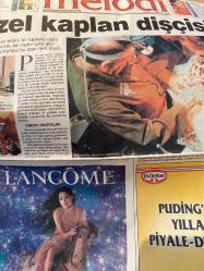 SABAH İSTANBUL GAZETESİ SABAH MELODİ GAZETESİ - 24 Aralık 1999 - Erdal Bilallar-Eczaneler-Güzellik Rehberi-Sağlık Rehberi-Sabah Sarı Sayfalar-Şenol Baştakar-İstanbulluların dert köşesi-İstanbul’da Kültür Sanat-Vatan bilgisayar-Erdal Çetin-Vatan bilgisayar-Nevzat pakdil-Özkan Arslan-Bülent Aydoğdu-Cihat Mat-Özer kılıç-Ayazağa-Kocamustafapaşa-kavacık-Balat-karadeniz mahallesi-erenköy-Darülaceze-Yalçın yıldırım-alaza deri-Pol center-Yalçın yıldırım-Erdal Çetin-Yalçın yıldırım-Sistem modüler rahatlık-Engin akbaş-hızır çavuş mahallesi muhtarı Halil İbrahim Koçak-Betül Kandemir-Murat Andaç Andaç-fenerbahçe-Galatasaray-Lütfi Kibiroğlu-Hasan Özdemir-Neriman tekbaş-Engin akbaş-İncelik ve güzellik-Barış Manço-Etibank-Bayraktar plaza-Piyale-Lancome-bulmaca-burçlar-İpek Ongun-Nejdet Çokan-Contour-Mehmet ali erbil-Yaşar nuri öztürk-Perran Kutman-Ayhan Işık-Hülya Koçyiğit-Şener Şen