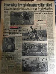 YENİ SABAH GAZETESİ 1 ARALIK 1958 YIL :21 SAYI :7092--İnönü :Millet demokratik rejimi koruyacaktır dedi --Burdur Emniyet Müdürü Mebuslarla Dün de Çatıştı ---İzmit de ki gürültü DP Kongresi --Öktem ve Güneş CHP ye kaydoldu ---Yine cinayet :Rizeli bir genç öldürüldü --Çocuğu olması için girdiği ekmek tandırında feci şekilde ölen Elif in hikayesi --Türkiye ormansız kalma tehlikesine maruzdur --Fransa da Komünistler Hezimete Uğradı ---Üniversite tazminatları :Siyavuşgil --İçkili gazinolardan şikayetler çok arttı ---İstanbul Rehberi ---Sinema :Çapkın Ortaklar ,Çalınmış Gerdanlık ---Fenerbahçe devreyi namağlup ve lider bitirdi --Bulgar Milli Takımı Çarşamba Geliyor --2. Kümede de ilk devre dün bitti --140 bin liralık okul aile birliği --Radyo ilr ilgili yeni sual  takriri --