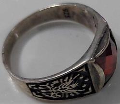 OSMANLI SON DÖNEM KIRMIZI OCTAGON KRİSTAL TAŞLI OSMANLI TUĞRALI MOTİFLİ ORİJİNAL MUHTEŞEM GÜMÜŞ YÜZÜK 1ÇÇ2VV ÇOK NADİR