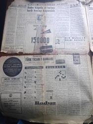 Milliyet Gazetesi - 4 Aralık 1960 - Yassıada'da 2 Dava Karara Bağlandı - Değirmen Davası Düştü Ve Sanıklardan Şemsi Demirkan Tahliye Edildi - Zimmet Davasında Zeyyat Mandalinci'nin Tevkif Kararı Kalktı - Kayseri Olayları İçin 13 Kişinin İdamı İsteniyor - Sezai Okan'ın Açıklaması Kurucu Meclis 2 Ocakta Toplanıyor - Teknik Üniversite Rektörü Fikret Narter 147'ler Meselesi İnkişaf Halinde Dedi - Cemal Gürsel'in Muayene İçin Amerikalı Bir Doktor Geldi - Rus Feza Gemisi Parçalanıp Yandı - Çetin Altan Köşe Yazısı - Dün Yassıada'da Yazan Halit Kıvanç - Abdülcanbaz'ın Maceraları Çizen Turhan Selçuk - Pazarlık Köşesi Yazan Halit Kıvanç Köşe Yazısı - İslam Dini Afrika'da Yayılıyor - Yakut Gözlü Kedi Yazan Ümit Deniz Yazı Dizisi - Johnny Hazard Çizen Frank Robbins - Allahlık Ali Bey Çizen Swan - Oba Sucuğu - Galatasaray Ptt'yi Kolay Yendi - Bir Aylık İstirahat Beşiktaş'a Yaradı - Fenerbahçe Eskişehir'de 3 0 Galip - Darüşşafaka 76 Galatasaray 60