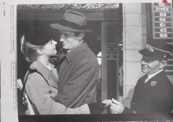 SABAH DERGİ GRUBU-SİNEMA DERGİSİ-POPÜLER SİNEMA DERGİSİ-6 TL-2011-SAYI:10-EKIM-YAKIN PLANDAKILER-BEHZAT Ç.-ÇELİK YUMRUKLAR-ZAMANA KARŞI-ANADOLU KARTALLARI-STEVEN SODERBERGH-YENI FILMI SALGIN,SINEMA KARIYERİ VE STUDYO SİSTEMI ÜZERINE KONUŞTU-RYANG COSLING & EMMA STONE-HOLLYWOOD'UN İKİ GENÇ YILDIZI ÇILGIN,APTAL AŞK'TA BULUŞTU-GÖÇÜN 50.YILINDA TÜRK SINEMASINDA ALMANYA-AYIN OYUNCUSU-HUGH JACKMAN-MODERN KLASIKLER-SEKS YALANLARI-DERT AĞLATIR AŞK SÖYLETİR-ÖLÜMSÜZLÜK KABUSU-BİLİMDEN UMUT KESILMEZ-BİZZE ÖZGÜ BİR PLISIYE-RINGLERDE METALIK ŞİDDET VAR-BUGÜNE KADAR ÇEKTİĞİM EN AĞIR FILMDI-BOX OFFICE VE YILDIZ TABLOSU-ELEŞTİRİLER-SİNEMADAN ÇIKMIŞ İNSAN-ÖZEL SEANS-ADAM OLACAK ÇOÇUK-CARY FUKUNAGA-IŞIK VE GÖLGE-ATILLA DORSAY-KÜLT FIMLER-KORKU KARNAVALI-YEŞİLÇAM KLASIKLERI-HUDUTLARIN KANUNU-TV DIZLERI-SOUNDTRACK-DVD REHBER-SINEMA ÇIKIŞI-ÖZLEM TEKIN-TENENBAUM AILESI-ISTANBUL-ALMANY'YA HOŞ GELDINIZ-ARKADAŞTAN ÖTE-KÖTÜ ÖĞRETMEN-ÖLDÜREN HATIRALAR