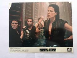 ALIEN - YARATIK: DİRİLİŞ (1997) - SİNEMA FİLMİ ORİJİNAL 7'Lİ LOBİ KART SETİ - AMERİKA DÖNEM BASKISI - ALIEN: RESURRECTION (1997) ORIGINAL LOBBY CARD SET 7 SCENES, U.S.A - 25 x 20 cm - Jean-Pierre Jeunet, Sigourney Weaver, Winona Ryder, Dominique Pinon, Ron Perlman, Gary Dourdan, Michael Wincott, Kim Flowers, Dan Hedaya, J.E. Freeman, Brad Dourif, Raymond Cruz, Leland Orser, Carolyn Campbell, Marlene Bush, David St. James, 	Joss Whedon, John Frizzell, Hervé Schneid