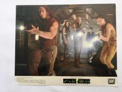 ALIEN - YARATIK: DİRİLİŞ (1997) - SİNEMA FİLMİ ORİJİNAL 2'Lİ LOBİ KART SETİ - AMERİKA DÖNEM BASKISI - ALIEN: RESURRECTION (1997) ORIGINAL LOBBY CARD SET 2 SCENES, U.S.A - 25 x 20 cm - Jean-Pierre Jeunet, Sigourney Weaver, Winona Ryder, Dominique Pinon, Ron Perlman, Gary Dourdan, Michael Wincott, Kim Flowers, Dan Hedaya, J.E. Freeman, Brad Dourif, Raymond Cruz, Leland Orser, Carolyn Campbell, Marlene Bush, David St. James, 	Joss Whedon, John Frizzell, Hervé Schneid