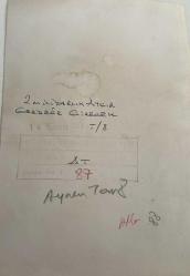 Ahırda bir atın boynuna ip bağlarken çekilmiş yetişkin erkek fotoğrafı. 2 miliyarlık Aygır .ORJİNAL SİYAH & BEYAZ 17x11cm EBADINDA - 1940'LAR, 1950'LER, 1960'LAR ve 1970'LER