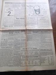 Son Havadis Gazetesi - 26 Ekim 1965 - Sevinelim Mi Üzülelim Yazan Mümtaz Faik Fenik Köşe Yazısı - Hizmet Kabinesi Kuruluyor - Süleyman Demirel Bizim Usullerimiz Tamamen Demokratiktir Dedi - İstanbul Üniversitesi Rektör Seçiminde En Güçlü Namzet Dr. Halit Ziya Konuralp - Bakanların Listesi Bugün Cemal Gürsel'e Verilecek - Mahkemede Güler Gürses'in Şakır şakır Atarım Plağını Çalıp Dinlediler Fotoğraf - Uzayda Buluşma İkizlerin Uçuşu Geri Bırakıldı - Demirel Başbakan Yazan Orhan Seyfi Orhon Köşe Yazısı - Ziya Gökalp'ın 41. Ölüm Yılı -  Bizans Casusu Batu'nun Maceraları Yazan Ve Çizen Yurdagün Göker - Tarihte Bugün Patrona Halil Öldürüldü - Sultan Aziz'in Başpehlivanı Kavasoğlu Yazan Meydancı - Tiyatro Konusunda Haşim İşcan Tezada Düşüyor - Futbolcu Metin Oktay'ın Rol Aldığı Film Taçsız Kral Fotoğraf - Ajda Pekkan Ayten Kaçmaz Fotoğraf - James Bond Bulgar Rakibiyle Karşılaşacak - Şükrü Gülesin'in Jübilesi İçin Lazio Takımı Tam Kadro Geliyor - Fenerbahçe Dinamo Maçı 4  ve 13 Kasım'da