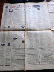 Akşam Gazetesi - 3 Ağustos 1966 - Ruben Asa'nın Affını Tasarıya Sokanlar Açıklandı - Adalet Partisi Affı Senato'dan  Geçtiği Şekilde Çıkaracak - Tabii Senatörler Sert Bir Bildiri Yayınlandı Süleyman Demirel Mağlup Olacaktır - Eski Harbiyeliler Beraat Etti - Sovyetler Birliğinde Kosigin İstifa Etti Ve Tekrar Başbakan Oldu - Yusuf Ekinci İsimli Bir Deli Atatürk Büstünü Parçaladı - Çöl Şeytanı Hazırlayan Suat Yalaz Çizgi Roman - Cehalet İhanet Ve Tarafsızlık Yazan Çetin Altan Köşe Yazısı - Türk Zevkini Seçiniz Sunal Kokteyl İçiniz - Hürrem Sultan'ın Sonu Ve Sonrası Yazan Ve Çizen Ratip Tahir Burak - Suların Gölgesinde Bekir Büyükarkın'ın Tarihi Romanı Yazı Dizisi - Yaşayan Alevilik Röportaj Yahya Benekay Yazı Dizisi - Yayın Dünyası Köşesi - Sol Yayınları - Başak Yayınları - Bir Hikayemiz Var Yazan İslam Çupi Köşe Yazısı - Galatasaray Sezona Ümitli Girdi - Dünya Kupasından Sonra Otoritelerin İddiası Futbol Zevki Kayboluyor - Fenerbahçe Parlak Bir Mevsim Yaşayacak