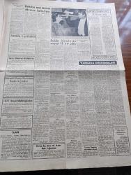 Yeni Sabah Gazetesi - 20 Haziran 1961 - Ankara'da Selde Ölenlerin Sayısı 12 ye Çıktı - Cemal Gürsel 17 Balıkçı Mübadele Edilecektir - Kara Kuvvetleri Komutanı Orgeneral Celal Alkoç Deniz Kuvvetleri Kumandanı Koramiral Zeki Özak Emekliye Sevkedildi - Bu Sene Askeri Okullara Talebe Alınmayacak - Anayasa Davasında Dün Sabıkların Sorgusu Bitti - Adnan Menderes'in Hemşehriliğini Kaldırmayan Kütahya Valisi - Bulgaristan'a Kaçırılan Balıkçılarımıza Mektup - Beyaz Güller Yazan Va Nü Yazı Dizisi - Cafer İle Hürmüz Çizen Altan Erbulak - Hayk Hammer Çizen Oğuz Aral - Fezaya Mikrop Gönderilecek - Kore'nin En  Zengin Adamı Yung Sun Servetini Hükümete Verdi - Nasreddin Hocanın Hayat Hikayesi Güldüren Gerçek Yazan Mehmet Önder - Yassıada Duruşmaları - Metin Oktay Ve Can Bartu'ya Milli Maçlarda Oynamak Şartı İle Avrupa'ya Transfer İzni Verildi - Galatasaraylı Gündüz Kılıç Şampiyonluğu Ve Rövanşı Vermeyeceğiz Dedi - Beşiktaş Everton Maçından Bir Kare - Milli Takım Antrenörü Puppo Sandro - Kırkpınar