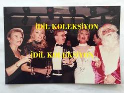 EMEL SAYIN'IN ORİJİNAL 4'LÜ FOTOĞRAF SETİ, 17,5 x 12 m EBADINDA - GÜNAY RESTAURANT YILBAŞI PARTİSİNDE EMEL SAYIN, AJDA PEKKAN, MUAZZEZ ABACI, GÜNAY TUNCEL AYNI KARELERDE, 4 FARKLI ORİJİNAL NET KALİTEDE BASIM FOTOĞRAF